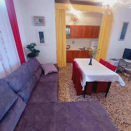 Apartment Anna Primosten