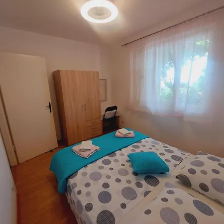 Anna Apartment