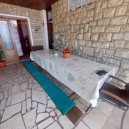 Anna Apartment
