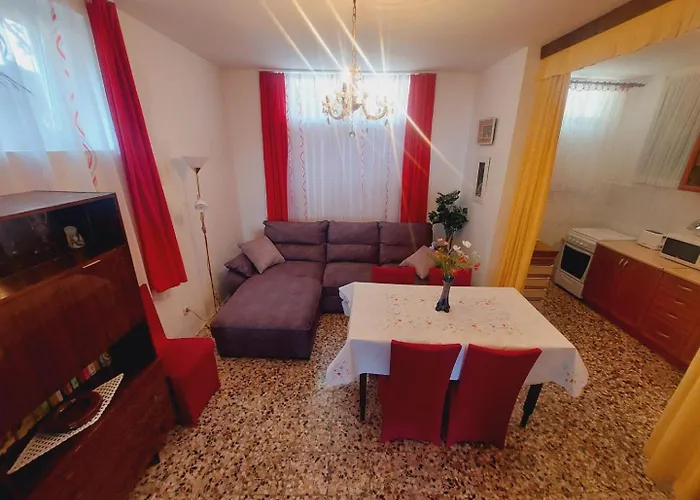 Anna פרימוסטן